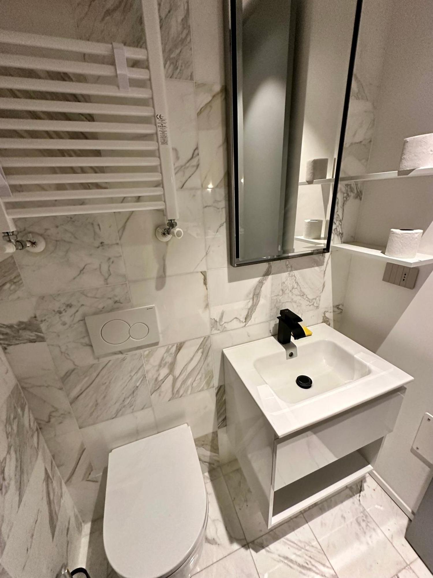Casa Broletto - Centro Citta Apartment Milan Bagian luar foto